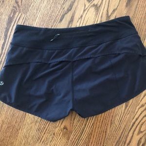 Lululemon Shorts size 4